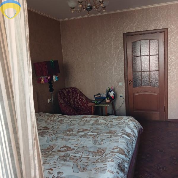 продажа трехкомнатной квартиры номер A-174684 в Киевском районе, фото номер 9